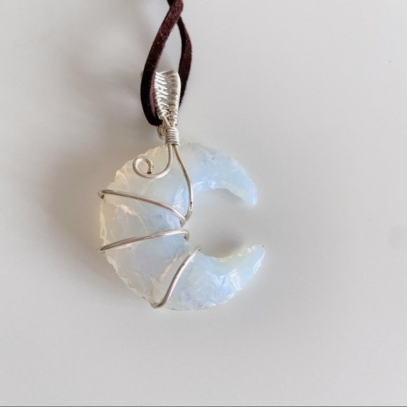 ENERSOUL Crystal Pendant Necklace - Picture 4 of 9